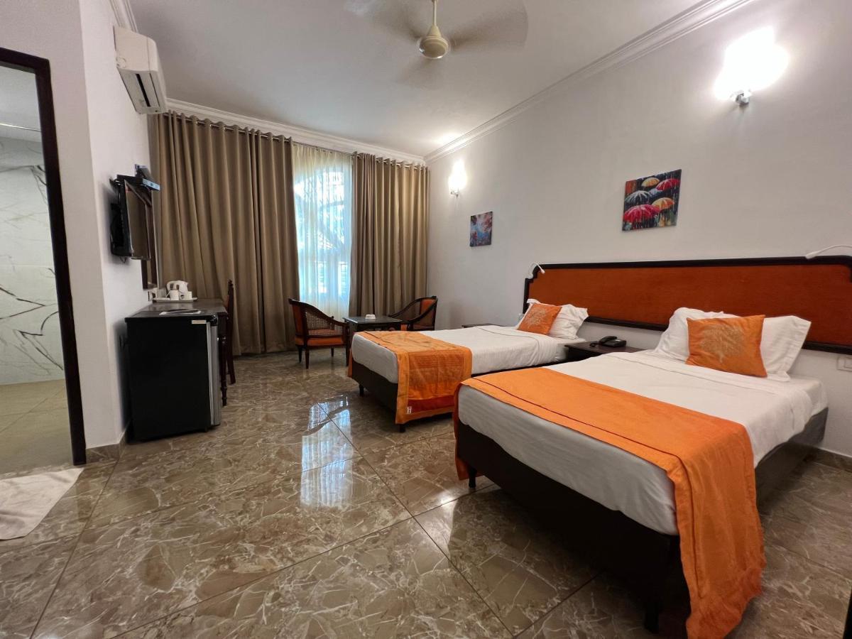 Ats Willingdon Hotel Kochi Dış mekan fotoğraf
