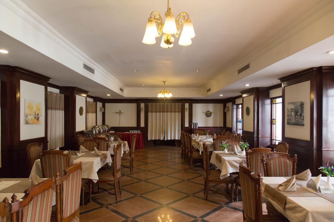 Ats Willingdon Hotel Kochi Dış mekan fotoğraf