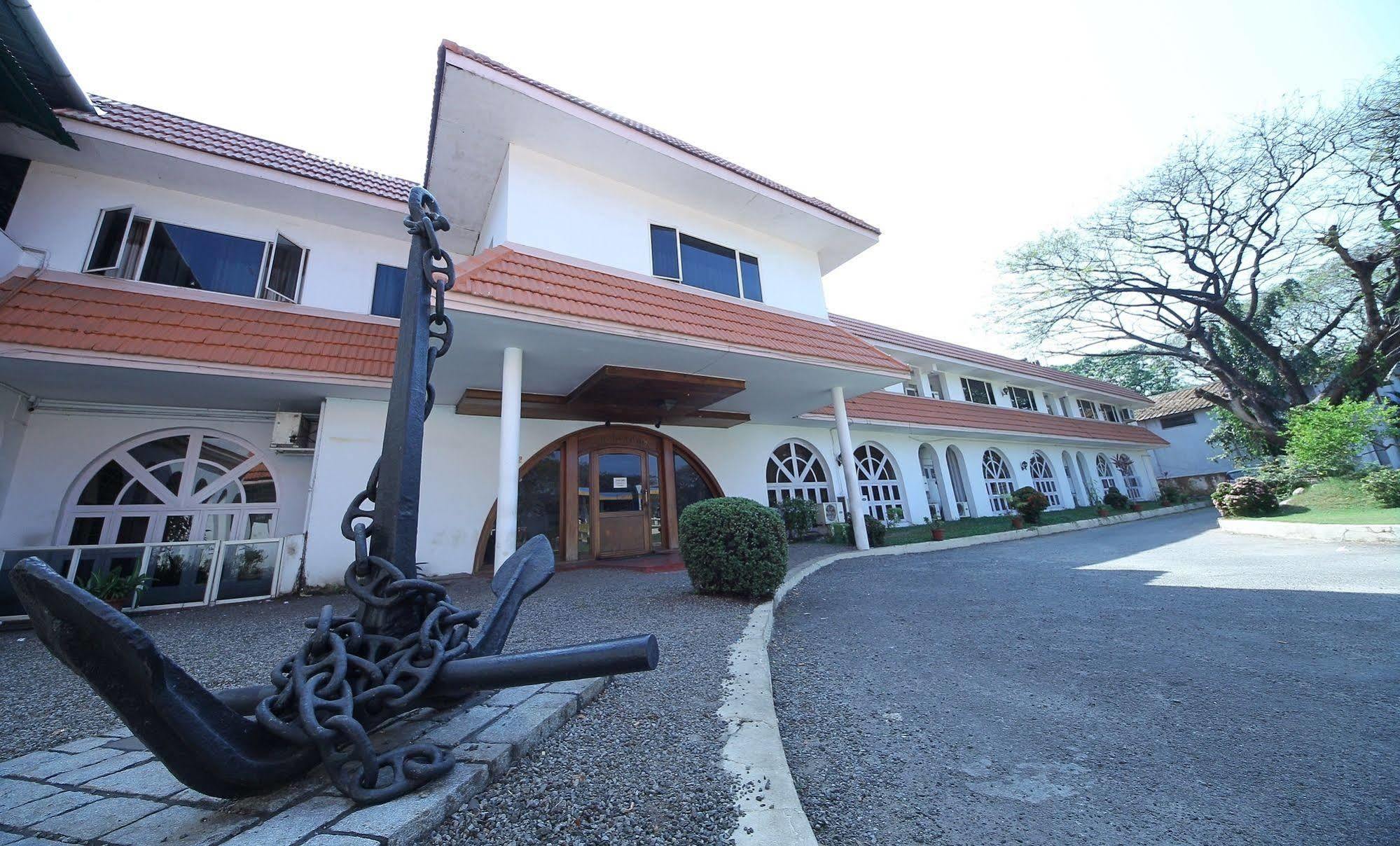 Ats Willingdon Hotel Kochi Dış mekan fotoğraf