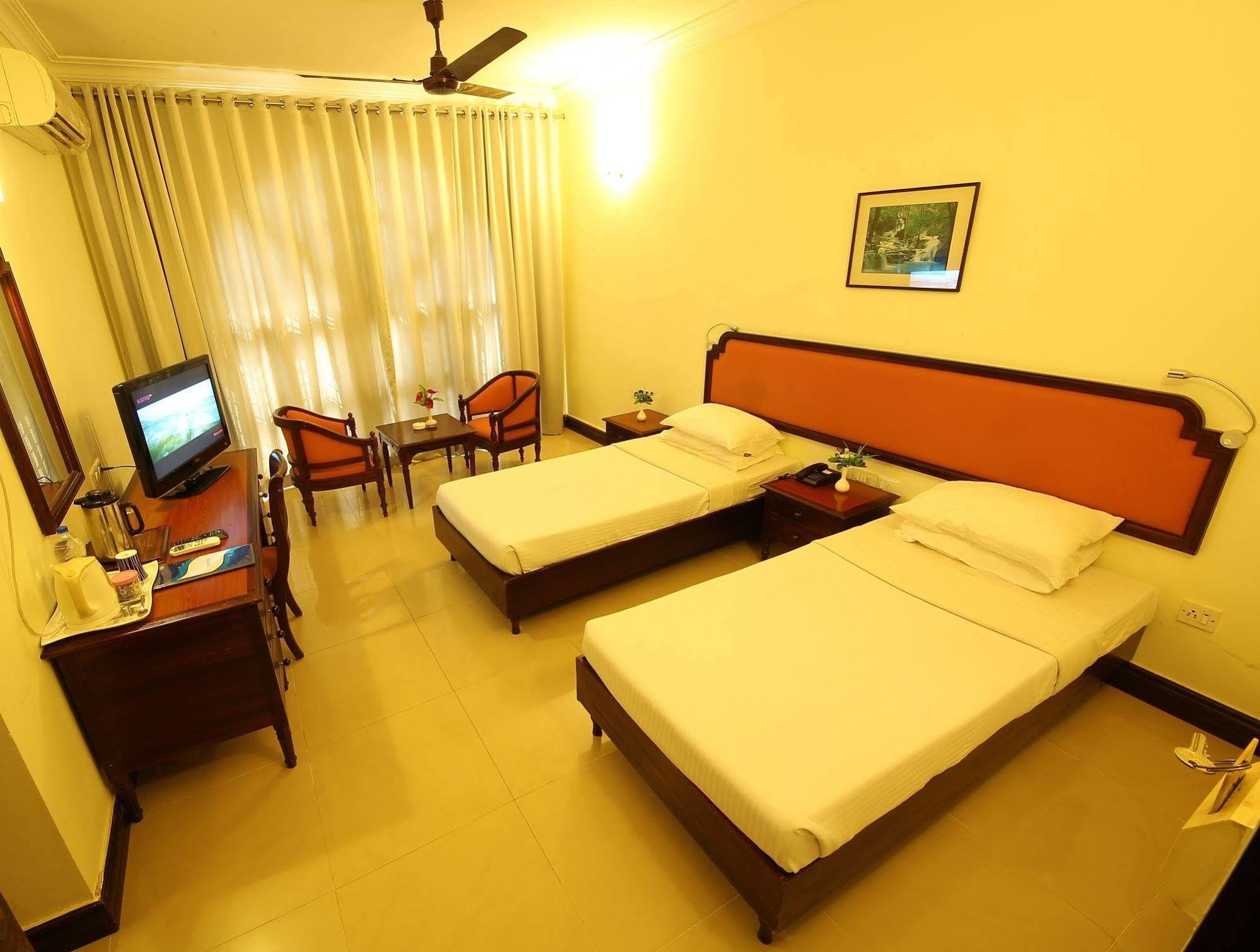 Ats Willingdon Hotel Kochi Dış mekan fotoğraf