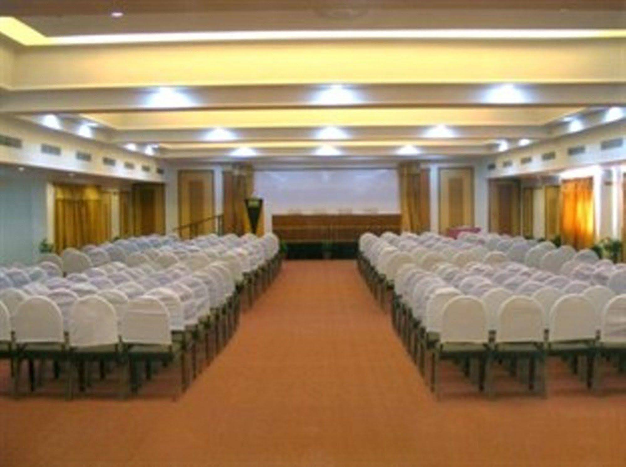 Ats Willingdon Hotel Kochi Dış mekan fotoğraf